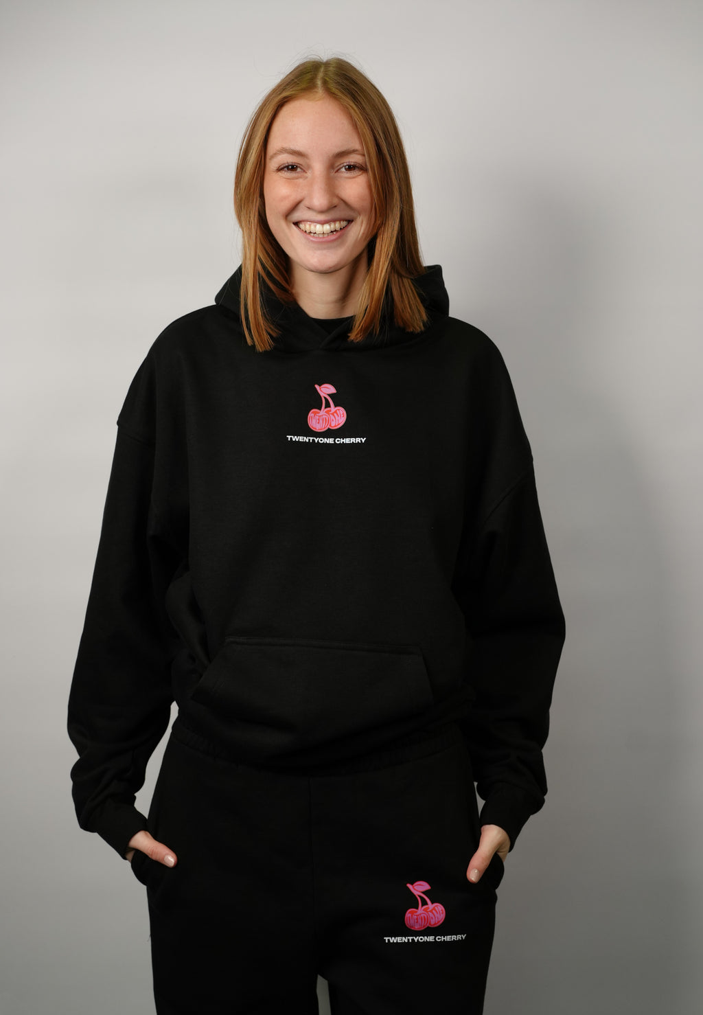 TWENTYONE CHERRY BASIC Oversized Hoodie