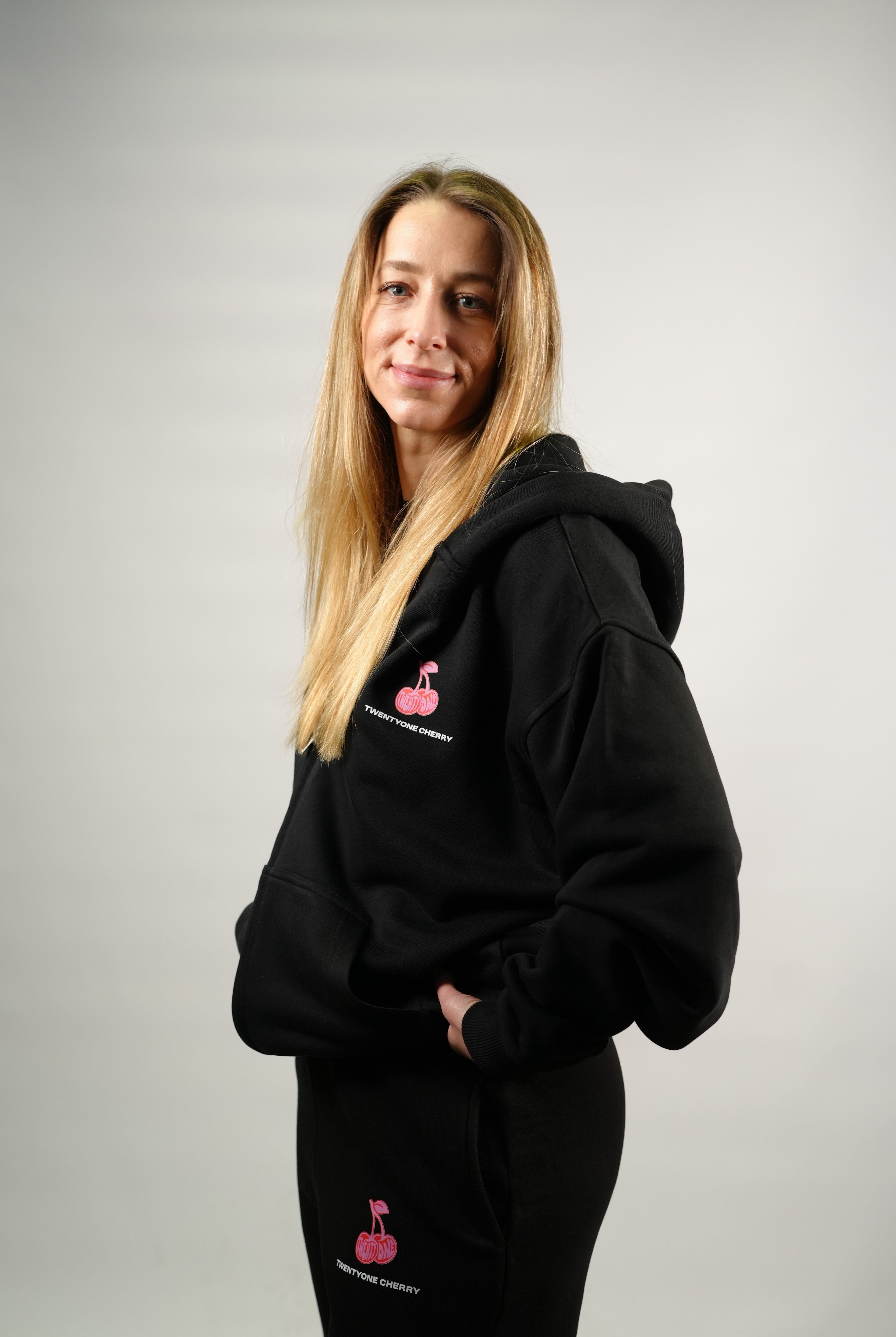 TWENTYONE CHERRY Oversized Zipper Hoodie