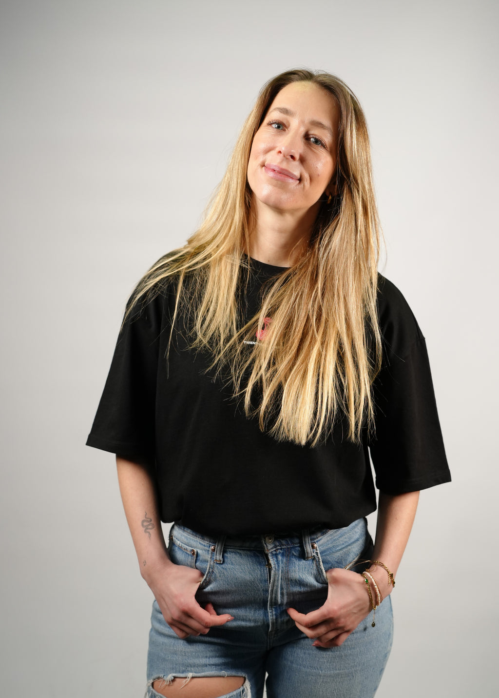 MORE AMOR POR FAVOR Oversized Shirt